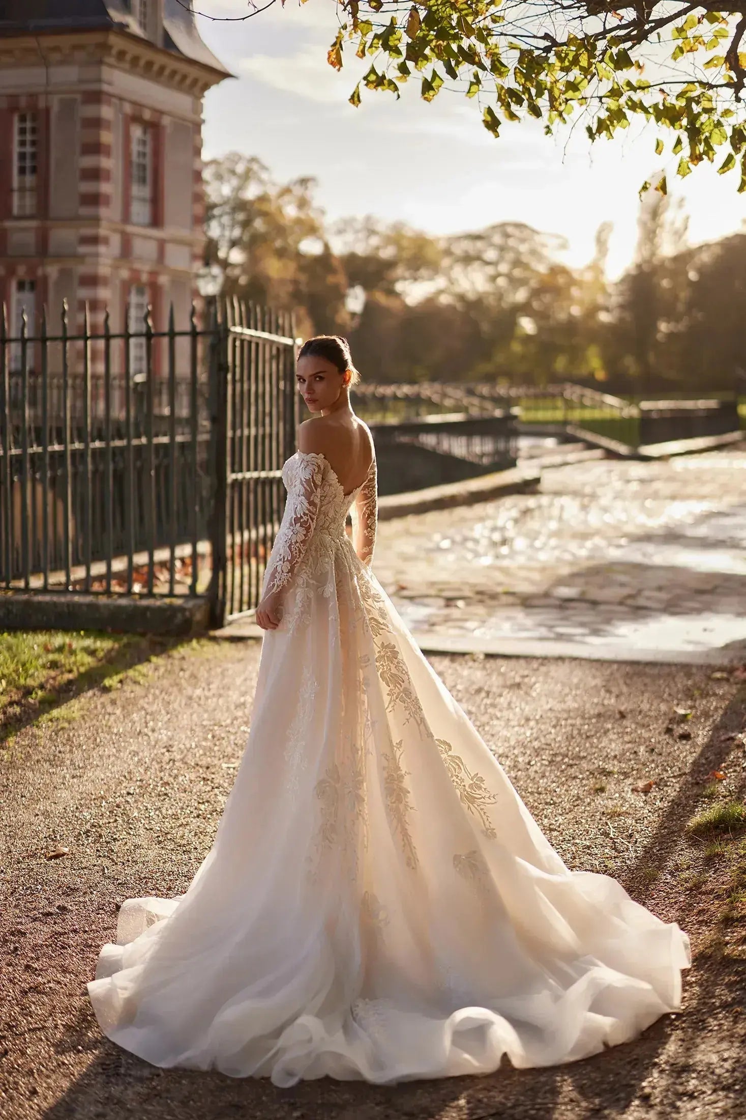 Adair wedding dress product view 4 | ForeverSolesBride