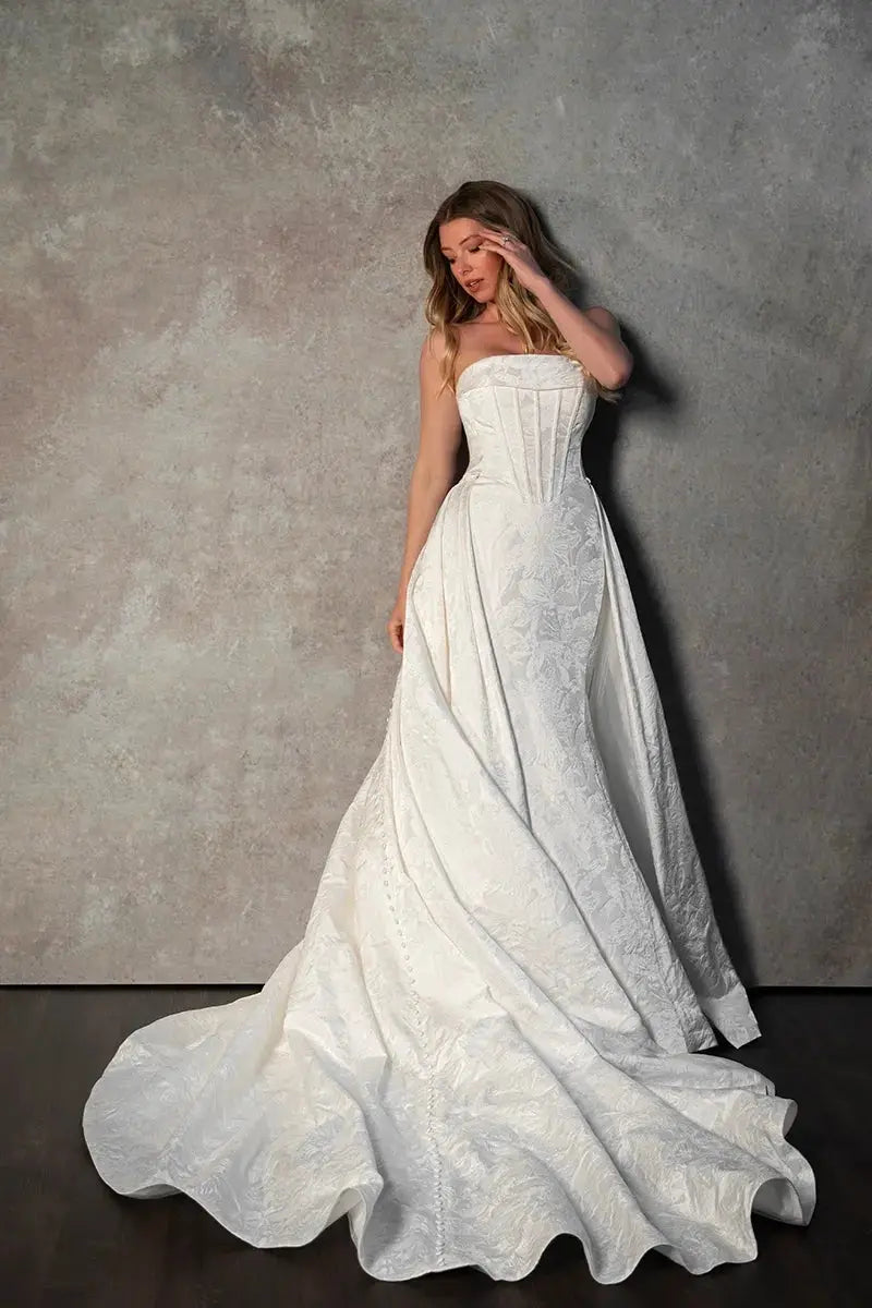 Anna wedding dress product view 2 | ForeverSolesBride
