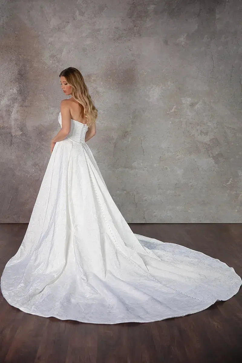 Anna wedding dress back view | ForeverSolesBride