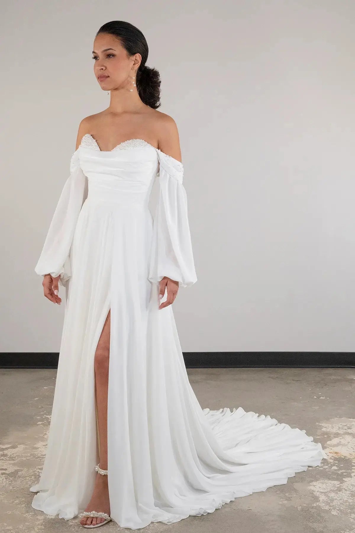 Bonnie wedding dress product view 2 | ForeverSolesBride