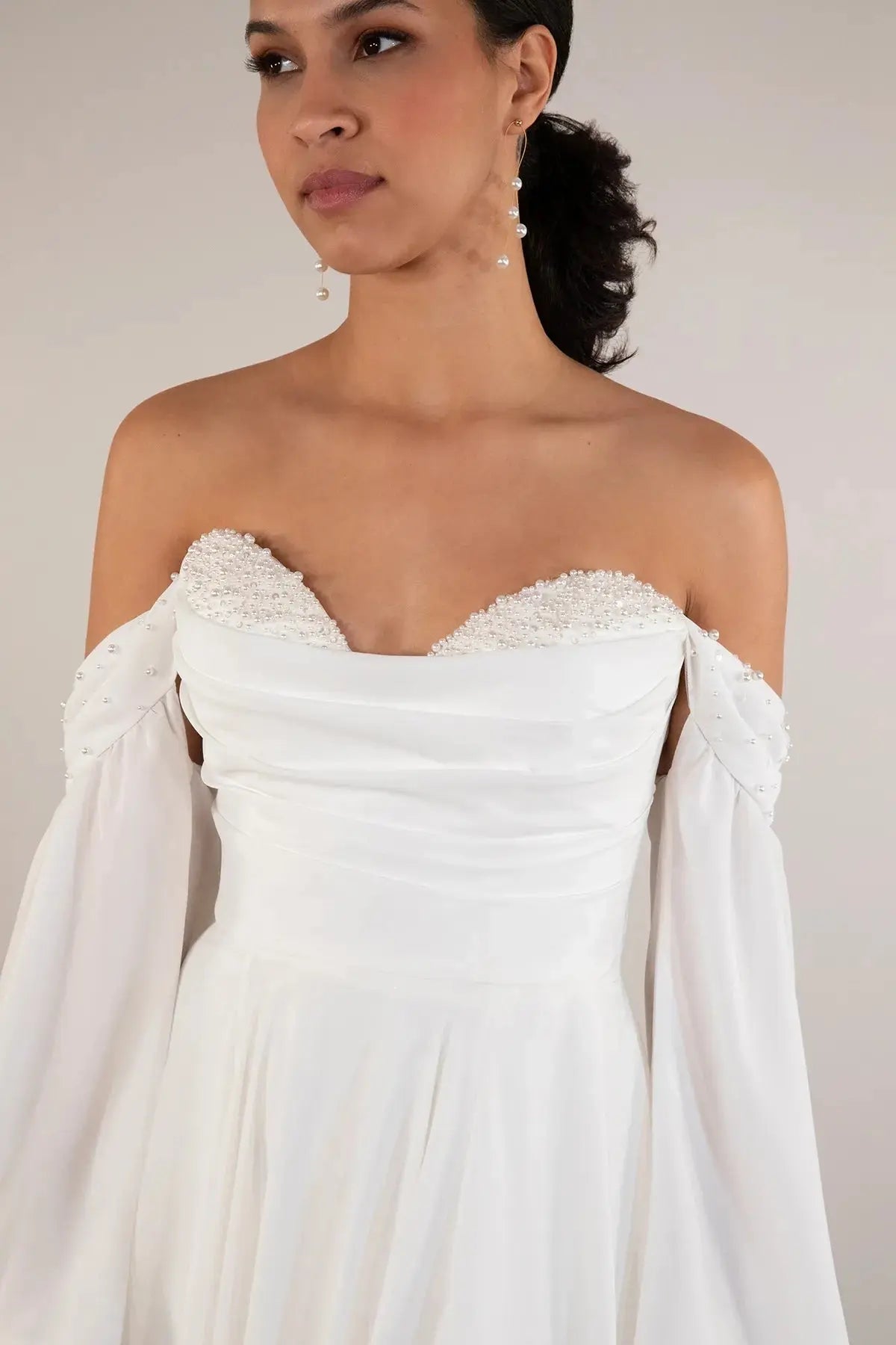 Bonnie wedding dress product view 8 | ForeverSolesBride