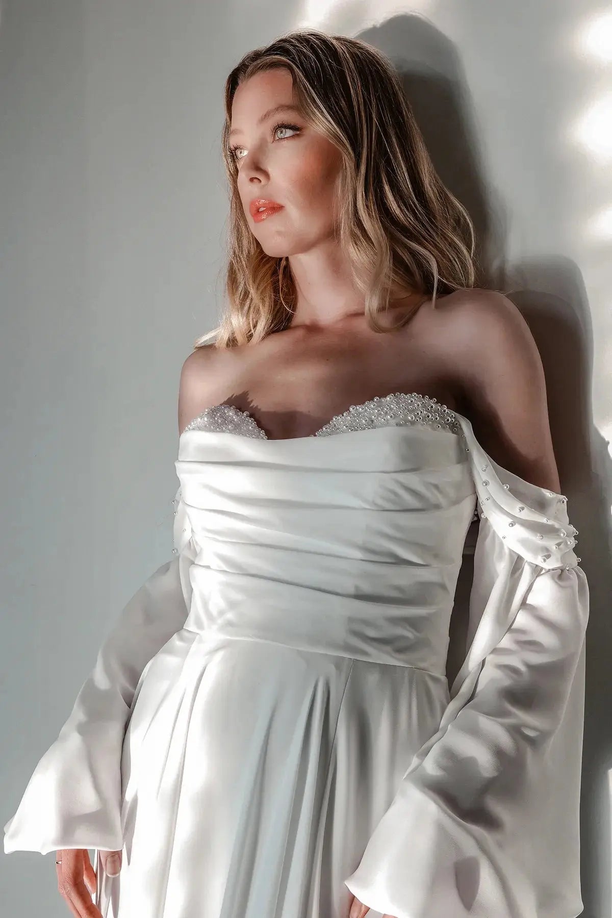 Bonnie wedding dress product view 9 | ForeverSolesBride
