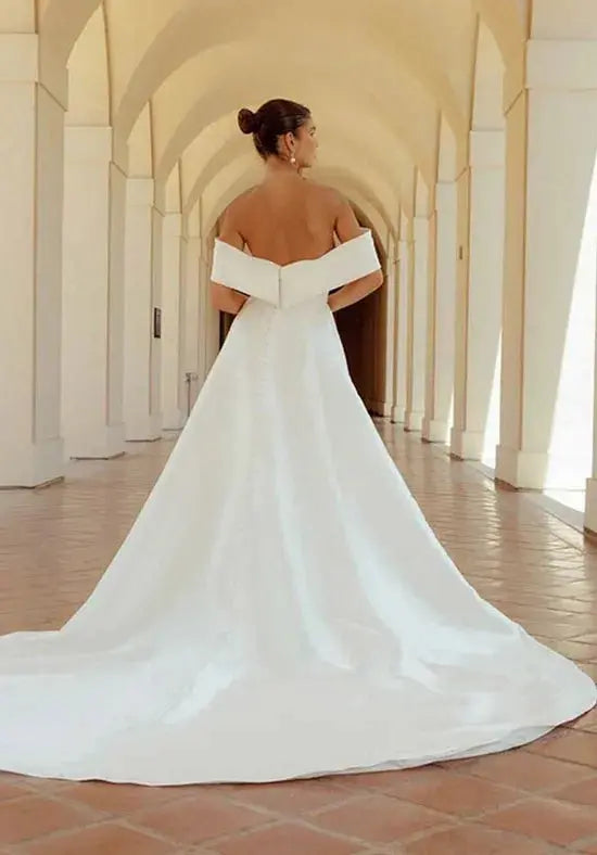 Bridget wedding dress back view | ForeverSolesBride