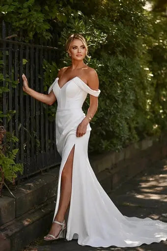 Dior wedding dress hero front view | ForeverSolesBride