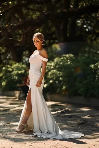 Dior wedding dress product view 2 | ForeverSolesBride