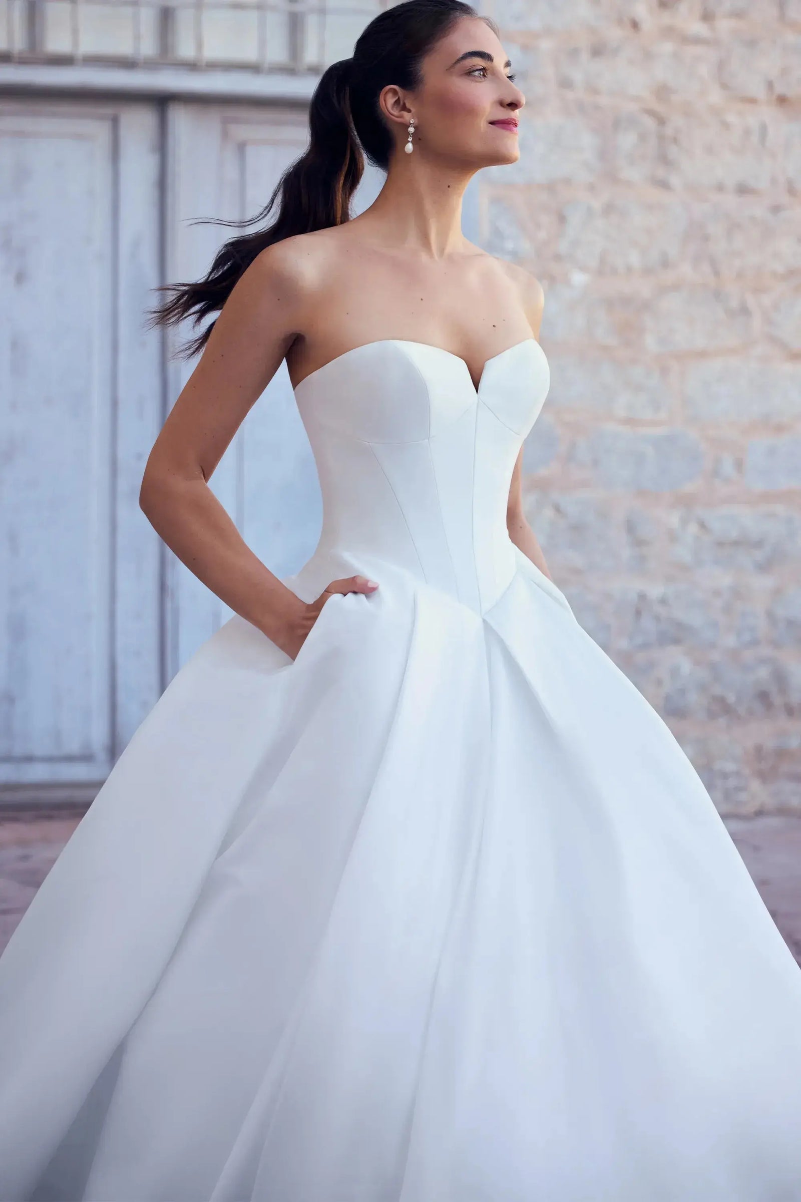 Elli wedding dress product view 5 | ForeverSolesBride
