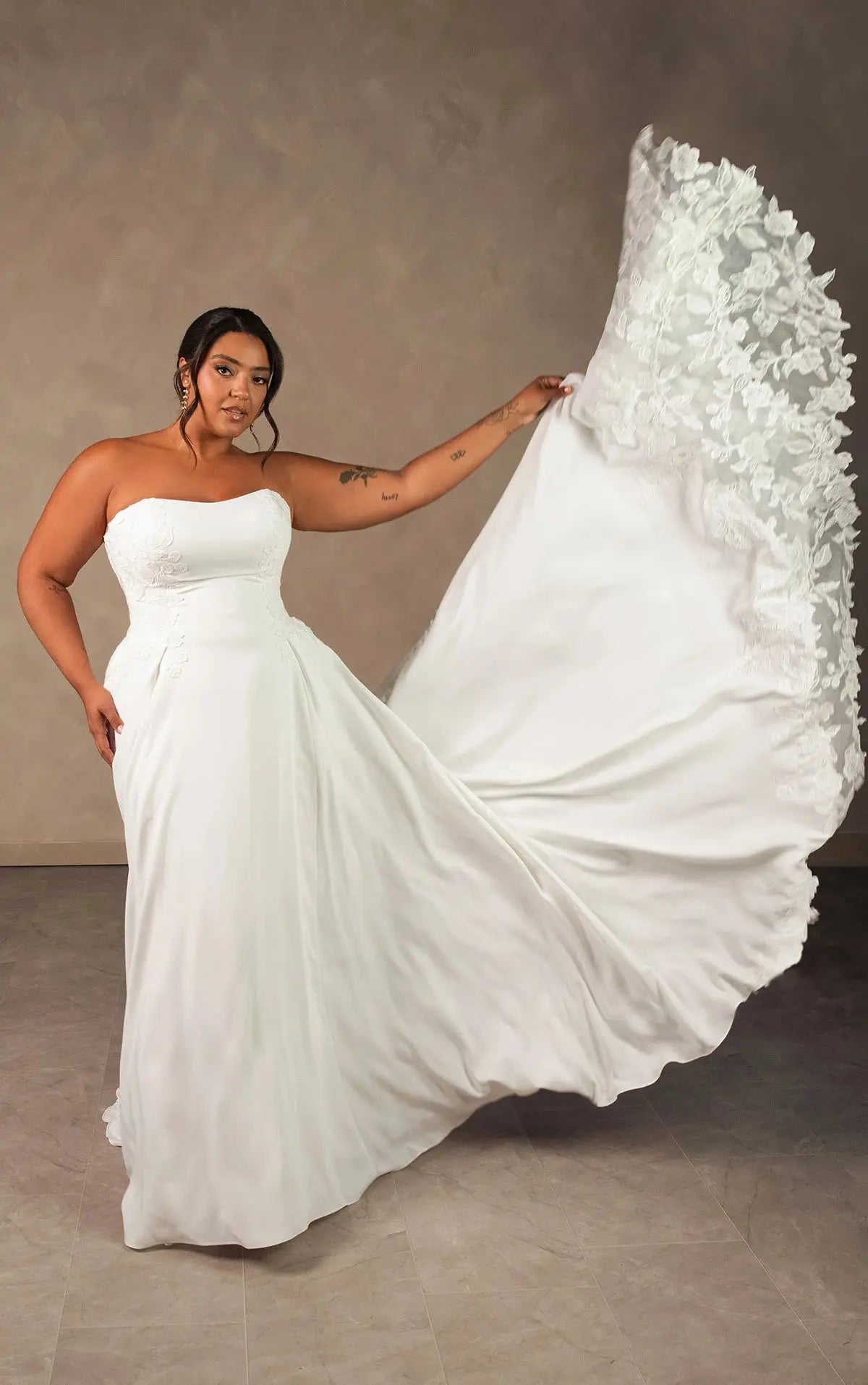Emilia wedding dress product view 3 | ForeverSolesBride