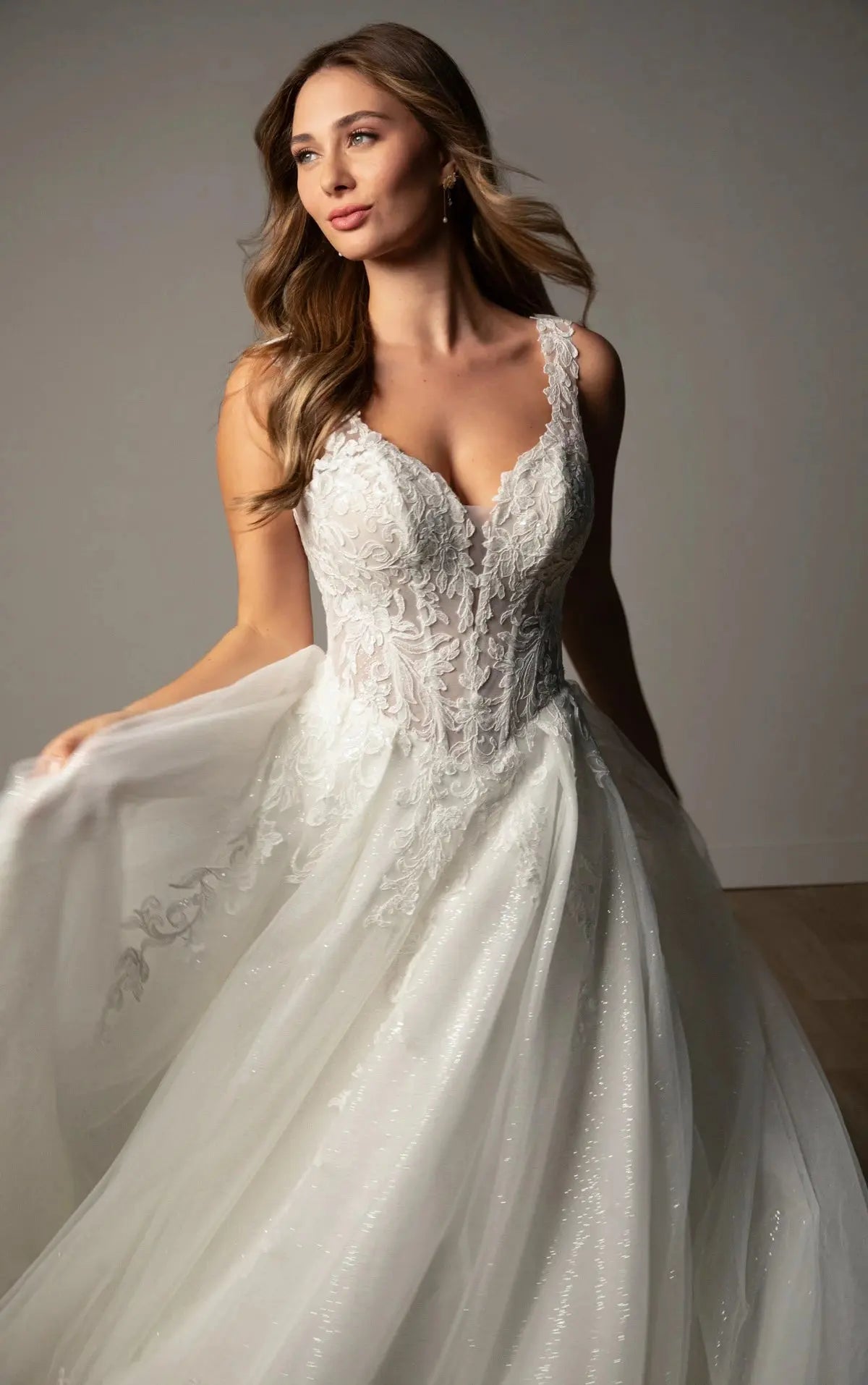 Hallie Sy8314 wedding dress product view 2 | ForeverSolesBride
