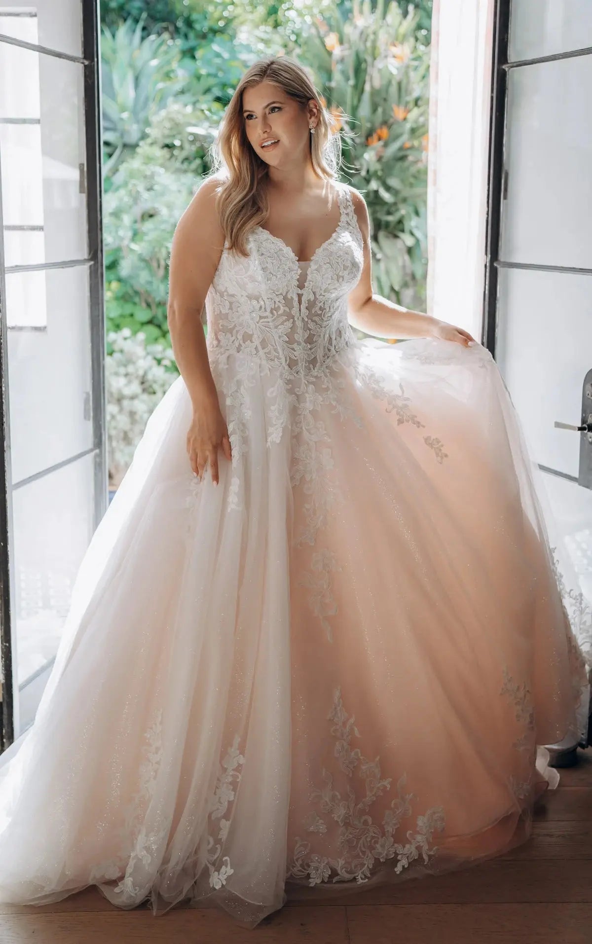 Hallie Sy8314 wedding dress product view 3 | ForeverSolesBride