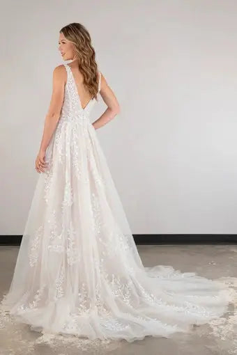 Hattie wedding dress product view 6 | ForeverSolesBride