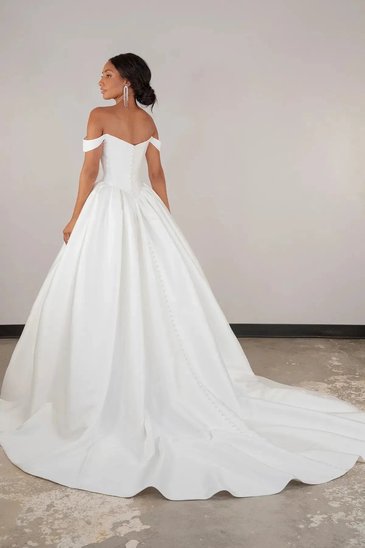 Holly wedding dress product view 5 | ForeverSolesBride