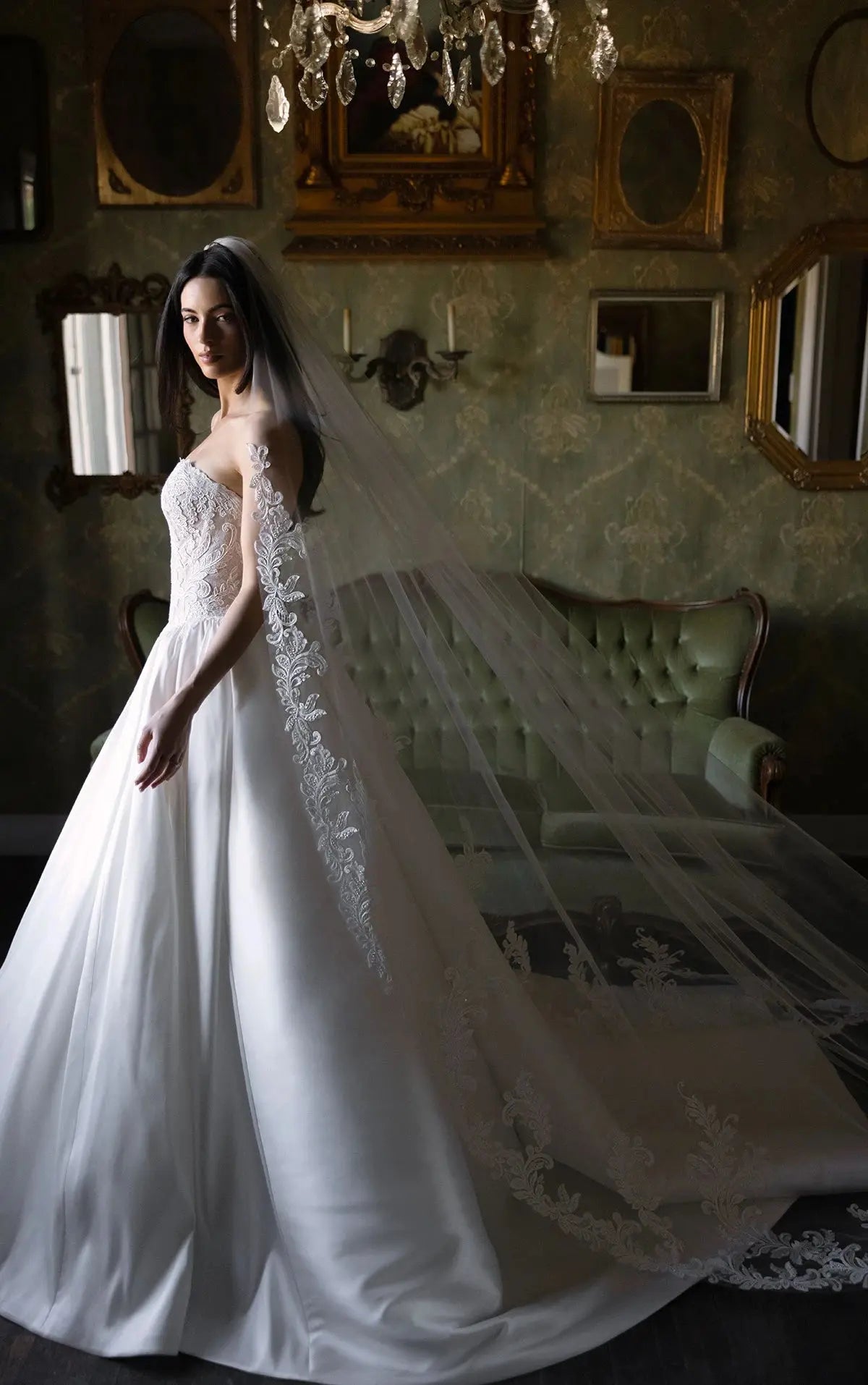 Kiki wedding dress product view 4 | ForeverSolesBride