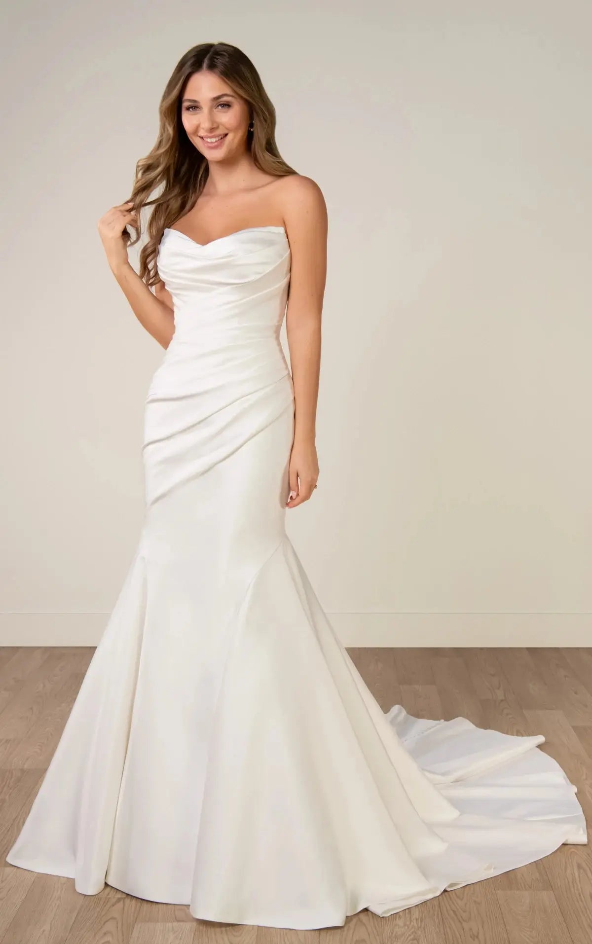 Robyn Sy8346 wedding dress product view 5 | ForeverSolesBride